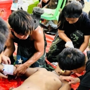 တော်လှန်ရေးထဲက အမျိုးသမီးစစ်သည်တွေ (1)