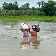 ရေဘေးသင့်ပြည်သူများ ရေဘေးကြောင့် လွှတ်ရာသို့ပြောင်းရွှေ့နေကြသောစစ်ကိုင်းတိုင်းမှပြည်သူများ